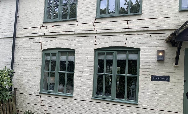 cracking of facade building stone